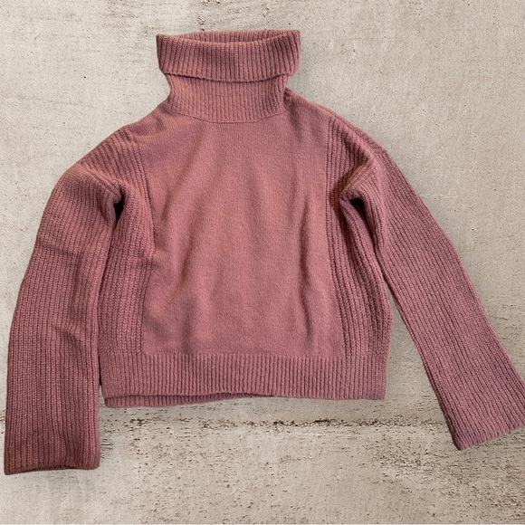 Warm sweater - Picture 2 of 4